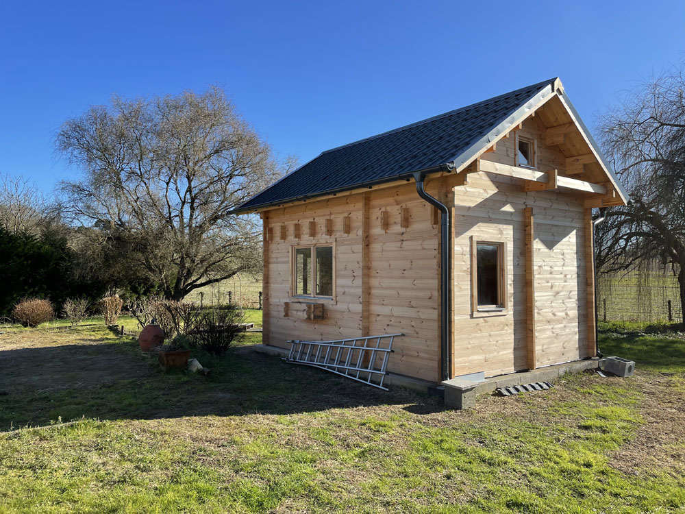 chalet en bois habitable isolé de 60m2 avec toiture 