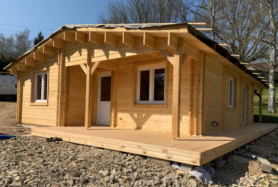 Service de montage de chalets et maisons en bois en kit avec Garantie Décennale